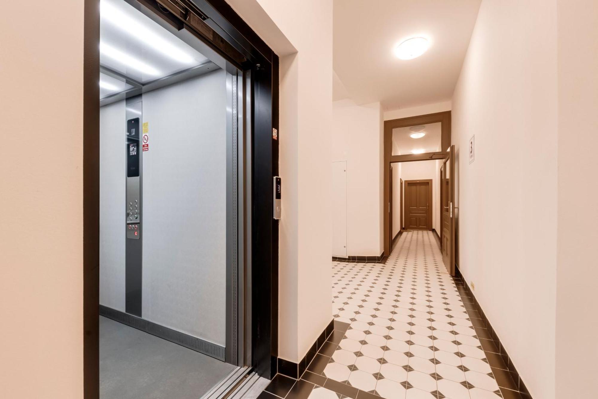 New Town Oases Apartment Praga Exterior foto